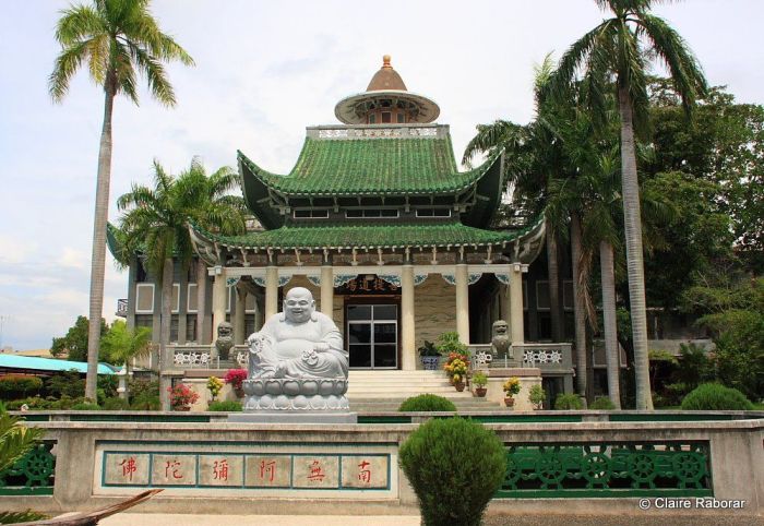 Guilin sun moon pagodas เล บ อร อก temples